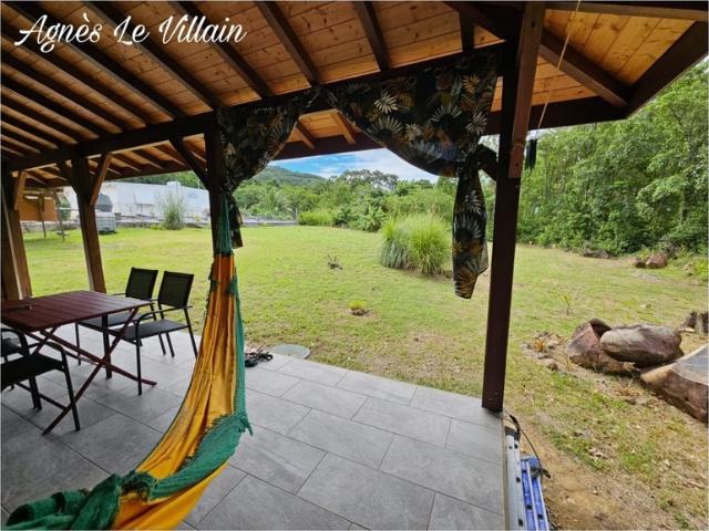 Terrain Plat avec petite maison proche Plage de Grande Anse