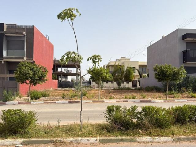 Terrain pour villa à Victoria Bouskoura