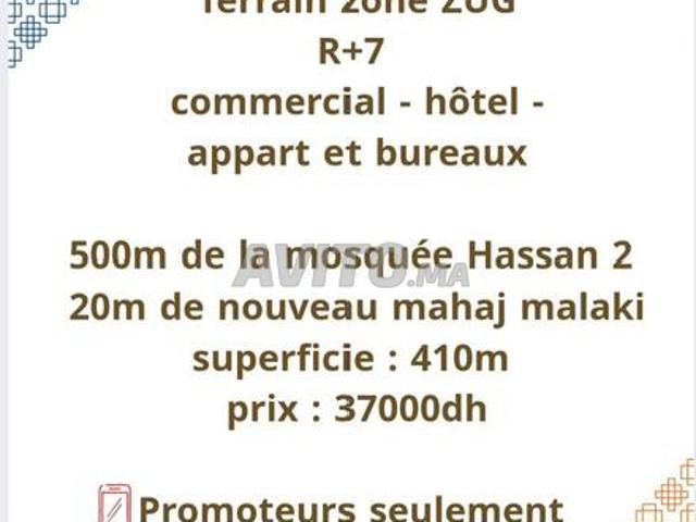 Terrain R7 usage hôtel bureaux apparts
