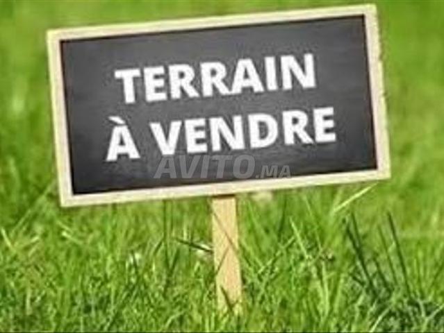 Terrain R2 commercial deux façades à Wifak