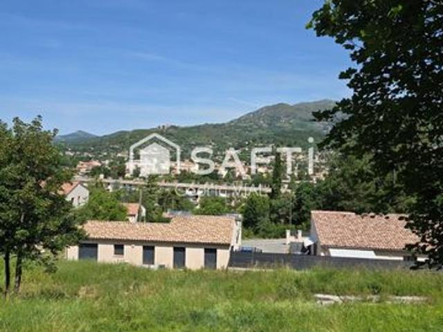 Terrain RARE: Belle vue et viabilisé à Digne 04
