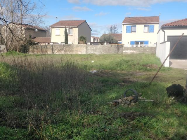 Terrain 950 m2 route de Launaguet environnement très calme et sans nuisances