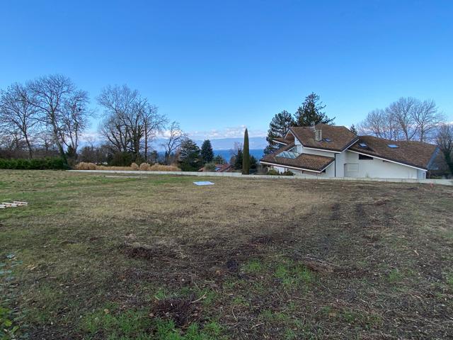 Terrain Sur Corzent Thonon 711 m2