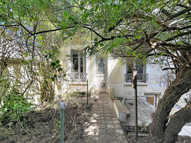 Terrain Suresnes 187 m2