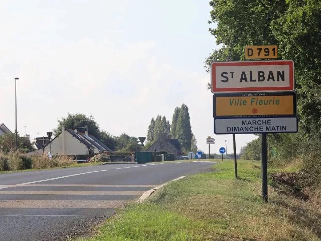 TERRAIN SAINT ALBAN