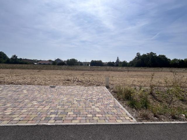 Terrain Taissy 445m2