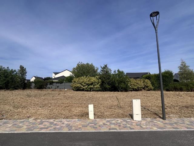 Terrain Taissy 824m2