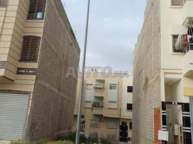 Terrain titré à vendre R2 de 120 m² à Fès Hay Riad