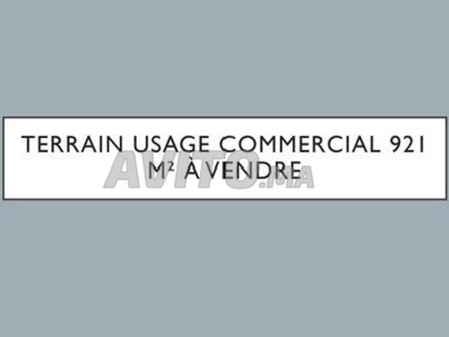 Terrain usage commercial 901 m² à vendre