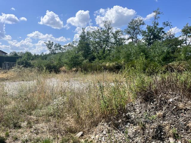 TERRAIN VIABILISE 2334 M2