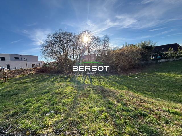 Terrain viabilisé de 670 m2 Saint Vit