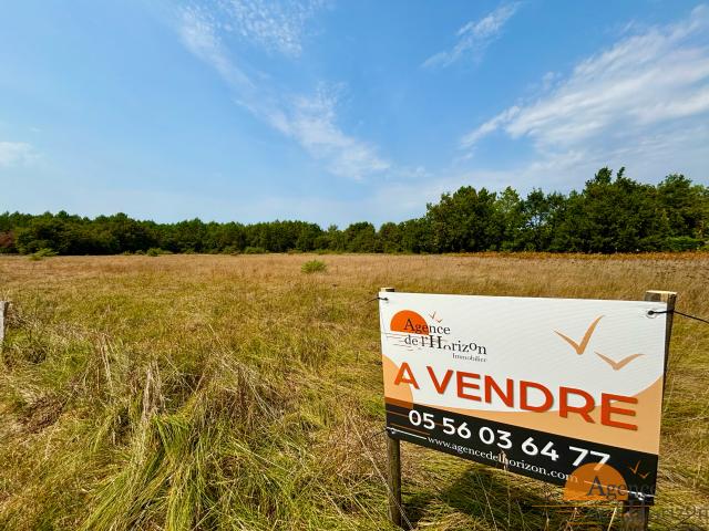 Terrain viabilisé de 830 m2 libre de constructeur Lège