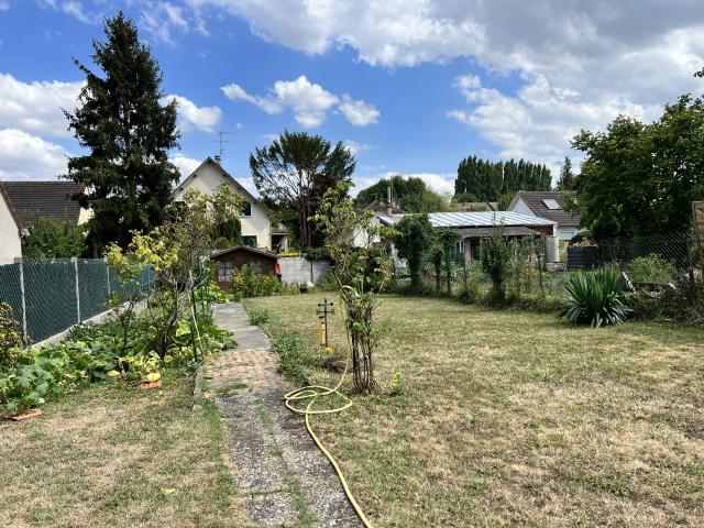 Terrain VIABILISé de 337 m2 sarcelles village