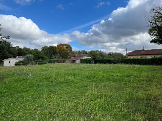 Terrain 1423 m2