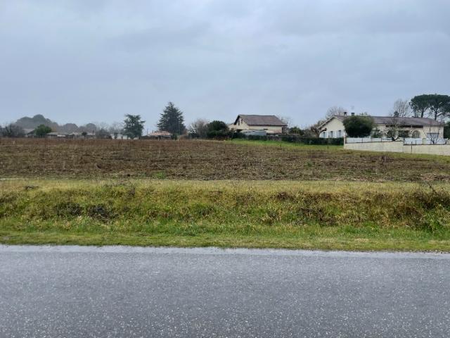 Terrain 1430 m2 st medard en jalles