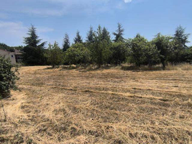 Terrain 1500 m2