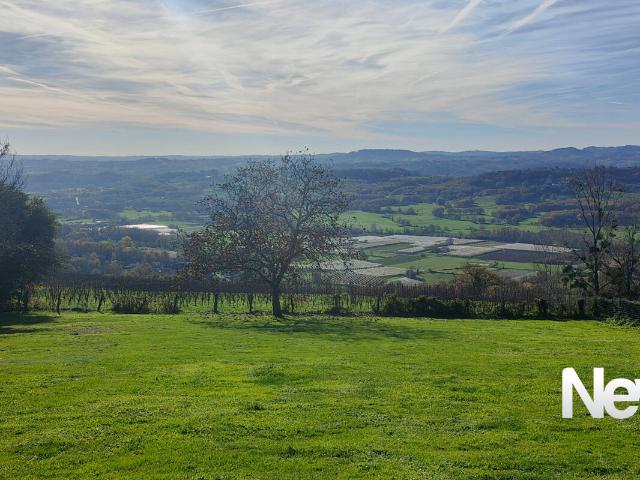 Terrain 1500 m² avec VUE à 20 mn de Brive