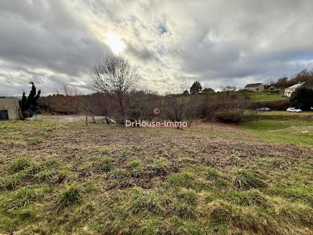 Terrain 1590 m2