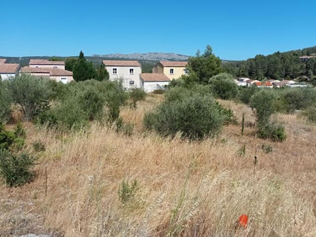 Terrain 1704 m2