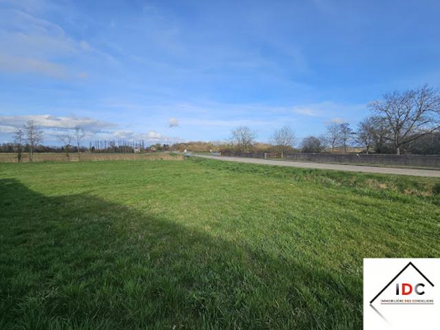 Terrain 1739 m2