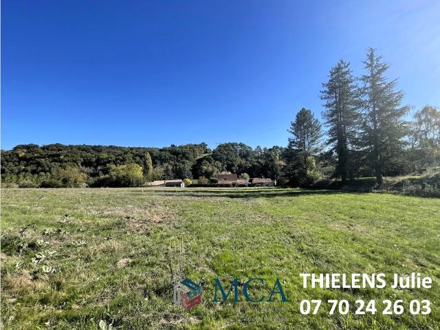 Terrain 1778 m2 villamblard