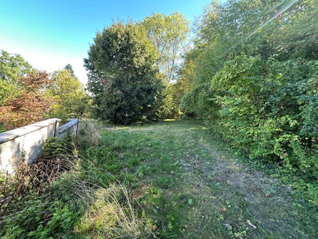 Terrain 1805 m2