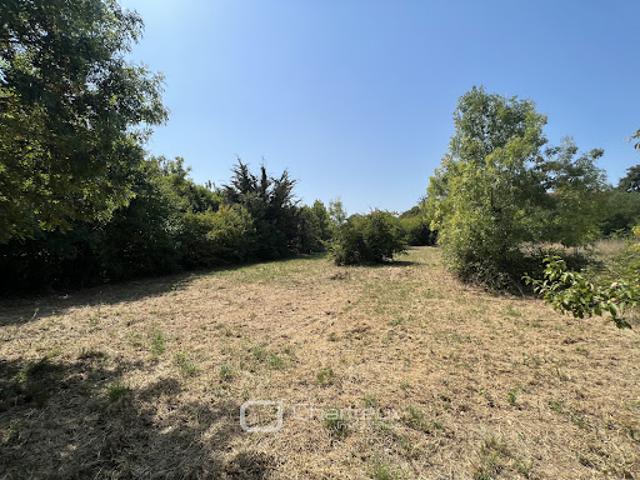 Terrain 1884 m2