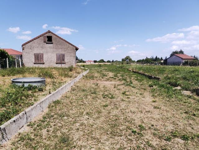 Terrain 1960 m2