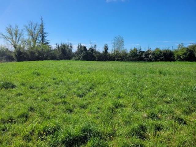 Terrain 1025 m2 castelnau montratier