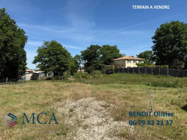Terrain 1032 m2 les mathes
