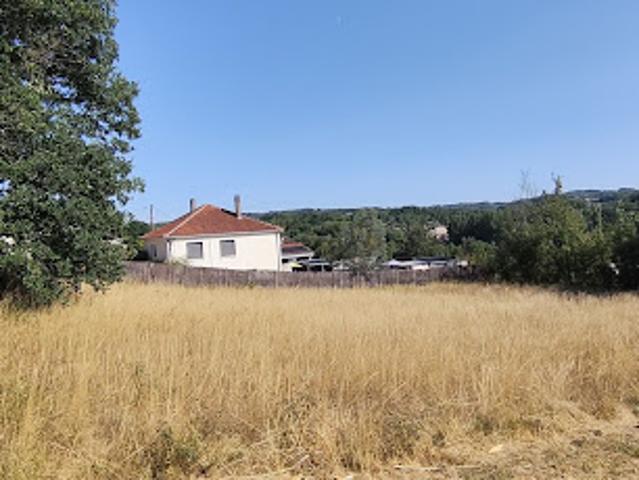 Terrain 1047 m2