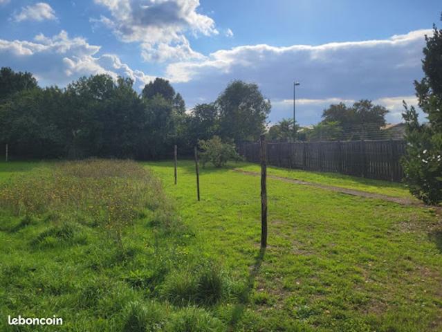Terrain 1054 m2