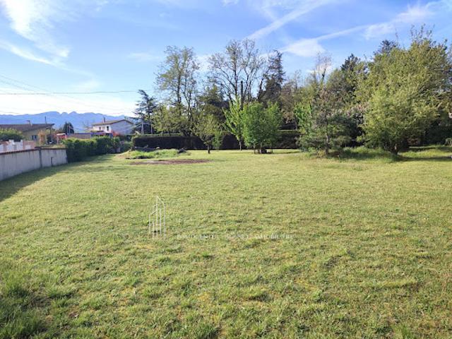 Terrain 1063 m2
