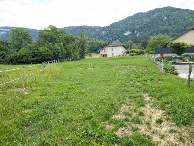 Terrain 1142 m2