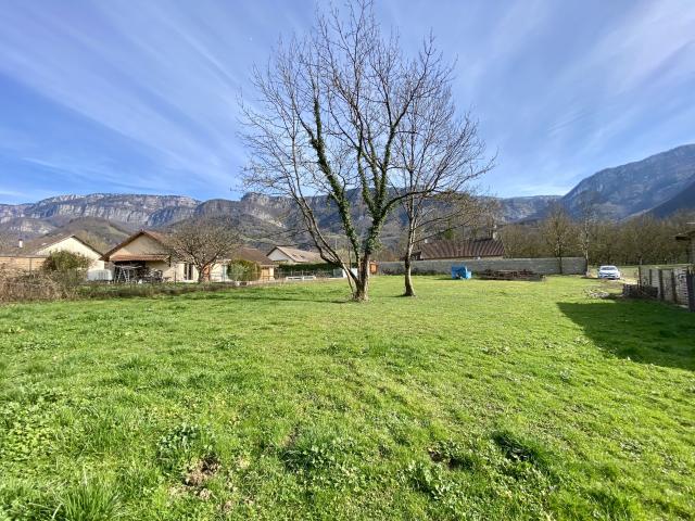 Terrain 1145 m2 constructible