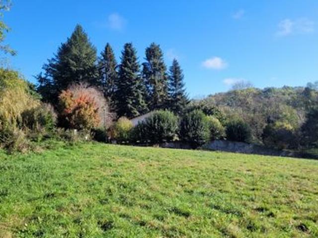 Terrain 1207 m2 foix
