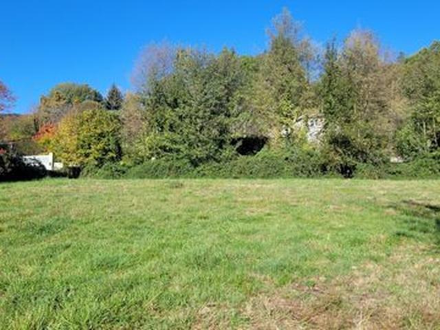 Terrain 1208 m2 serres sur arget