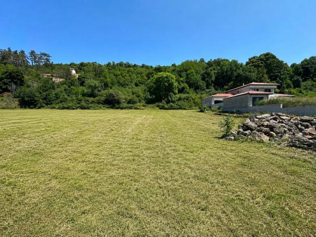 Terrain 1234m2