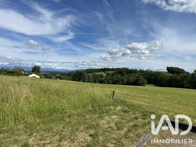 Terrain 1 007 m²
