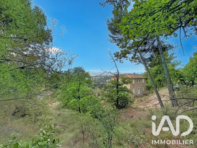 Terrain 1 000 m²