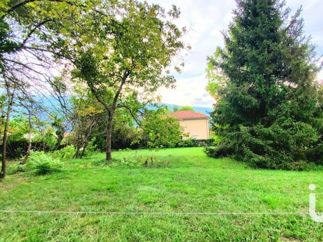 Terrain 1 000 m²