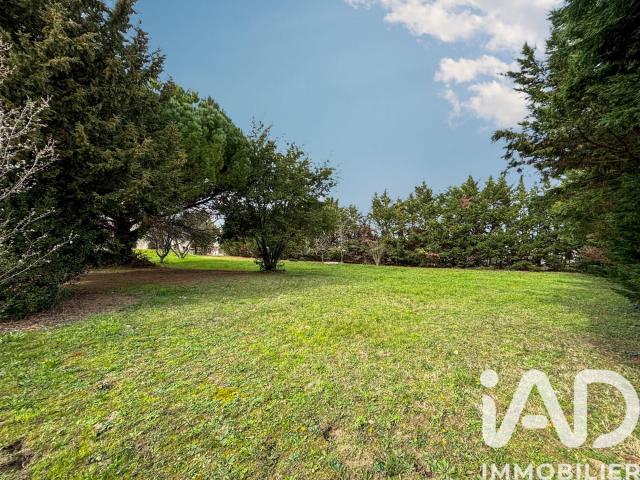 Terrain 1 000 m²