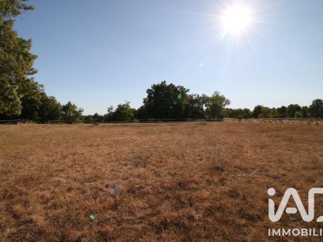 Terrain 1 017 m²