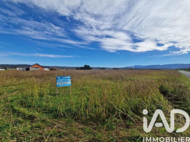 Terrain 1 020 m²