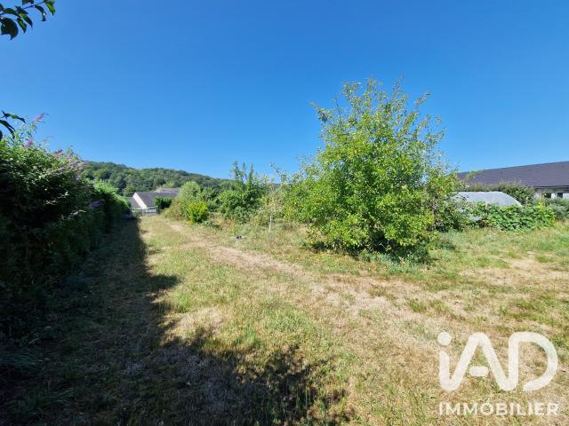 Terrain 1 049 m²