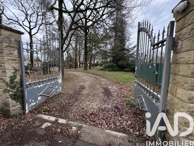 Terrain 1 043 m²