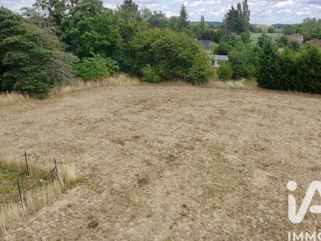 Terrain 1 058 m²