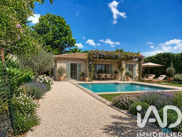 Terrain 1 050 m²