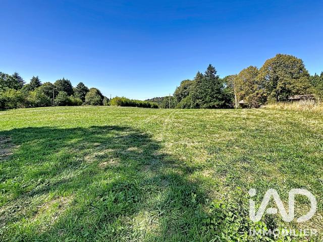 Terrain 1 079 m²