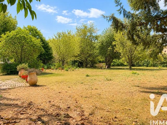 Terrain 1 270 m²